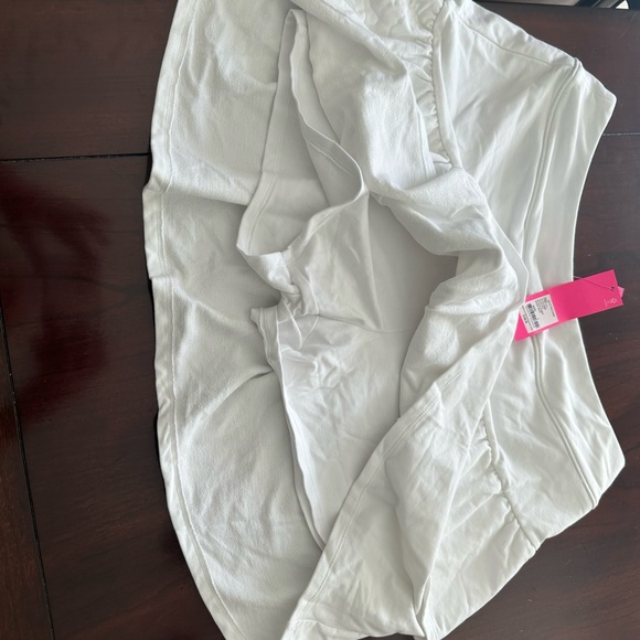 New Lilly skort. New with tags. - Picture 2 of 3